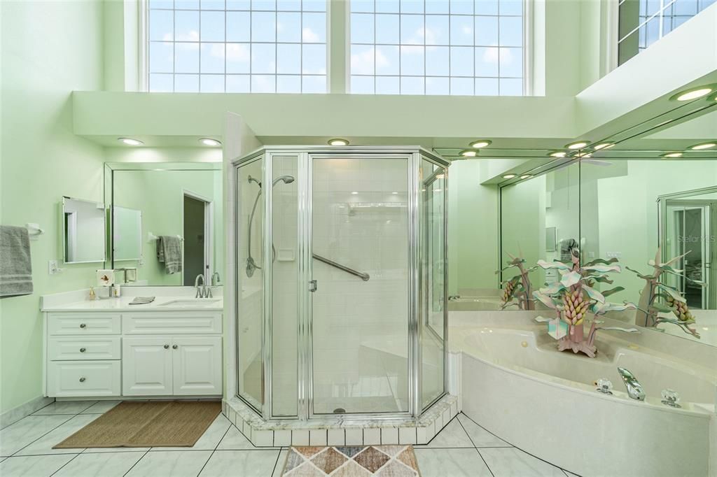 На продажу: $395,000 (3 спален, 2 ванн, 1970 Квадратных фут)