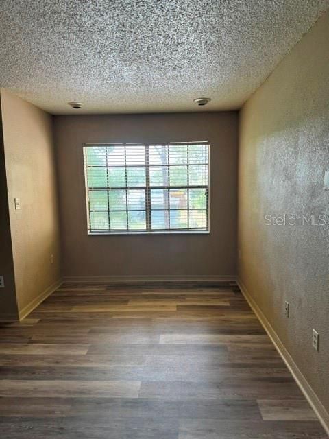 For Rent: $1,500 (2 beds, 1 baths, 1236 Square Feet)