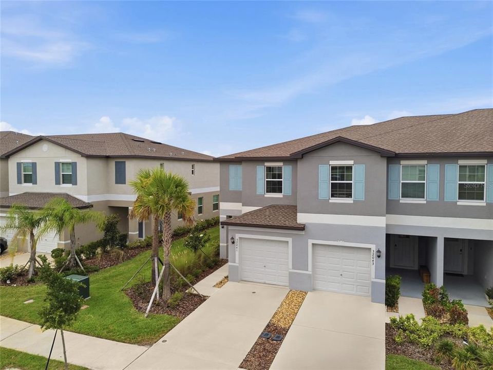 For Sale: $290,000 (2 beds, 2 baths, 1541 Square Feet)