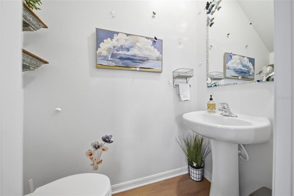 For Sale: $290,000 (2 beds, 2 baths, 1541 Square Feet)