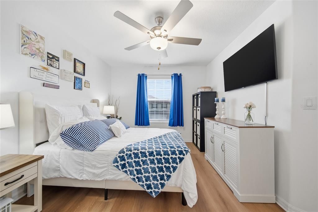 For Sale: $290,000 (2 beds, 2 baths, 1541 Square Feet)