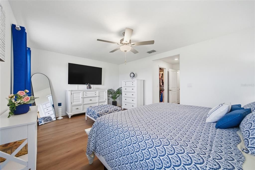 For Sale: $290,000 (2 beds, 2 baths, 1541 Square Feet)