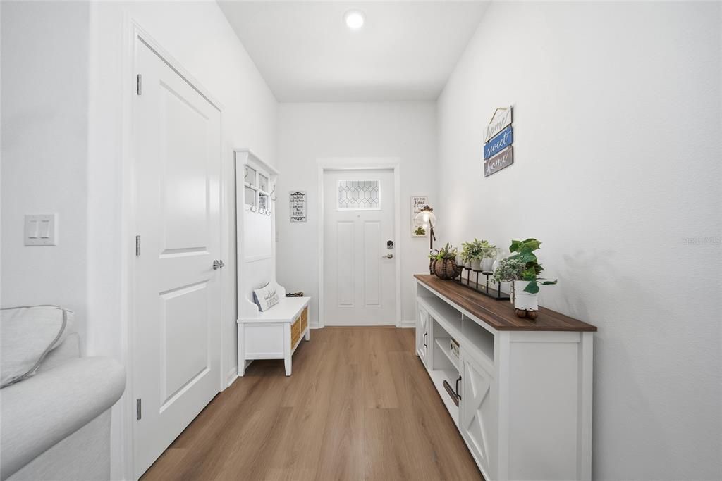 For Sale: $290,000 (2 beds, 2 baths, 1541 Square Feet)