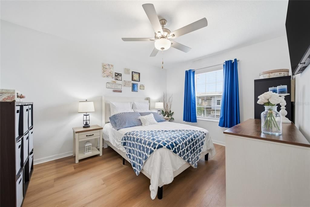 For Sale: $290,000 (2 beds, 2 baths, 1541 Square Feet)