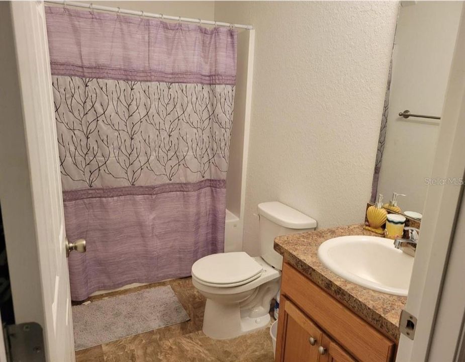 For Rent: $1,600 (3 beds, 2 baths, 1014 Square Feet)