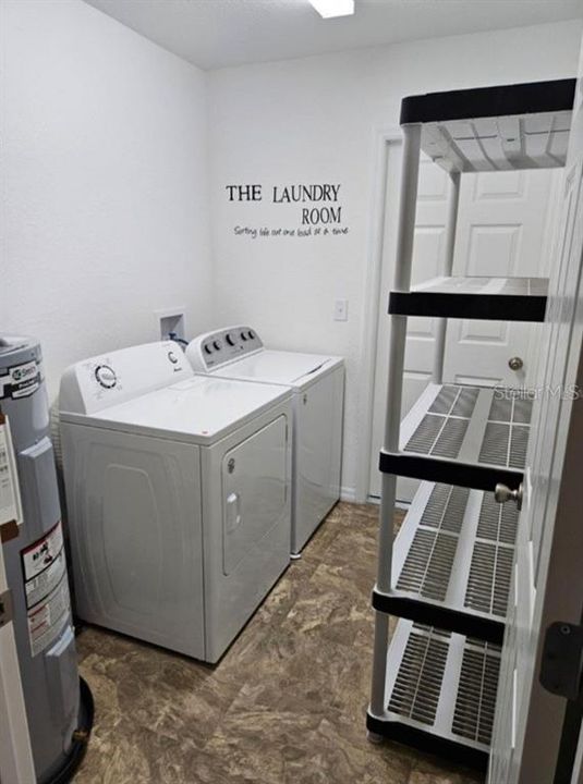 For Rent: $1,600 (3 beds, 2 baths, 1014 Square Feet)