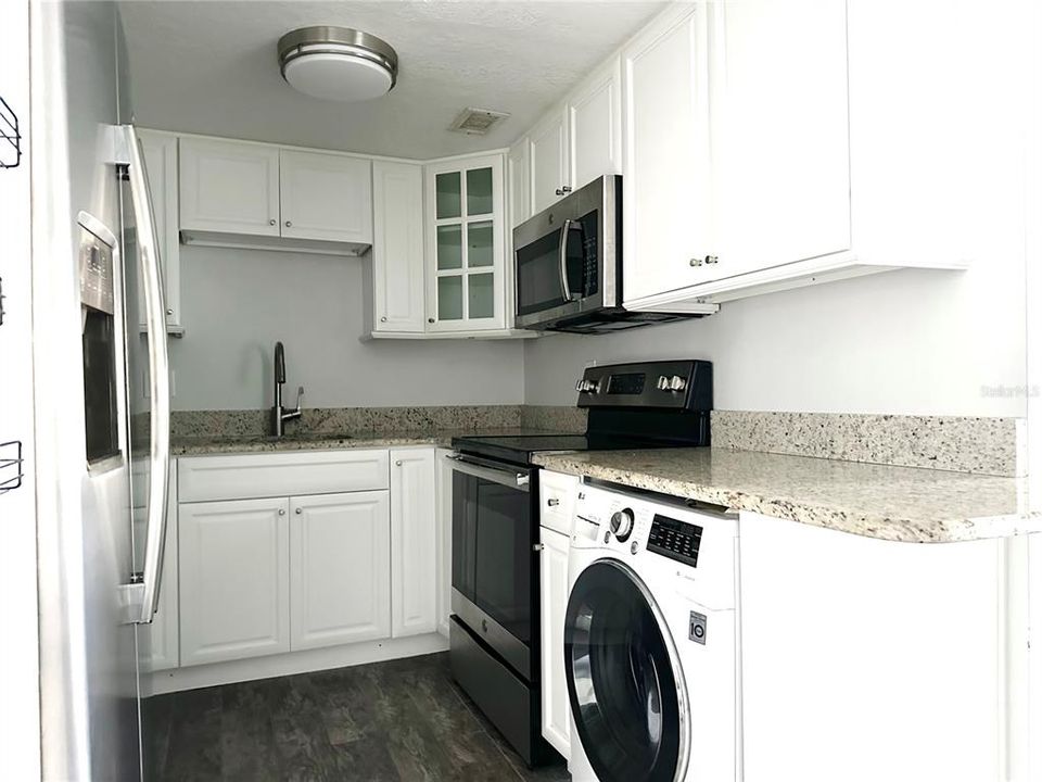 For Sale: $189,000 (3 beds, 2 baths, 1112 Square Feet)