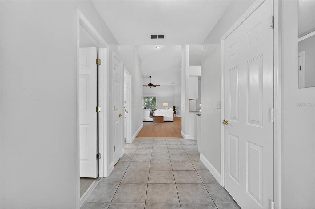 For Sale: $384,900 (3 beds, 2 baths, 1709 Square Feet)