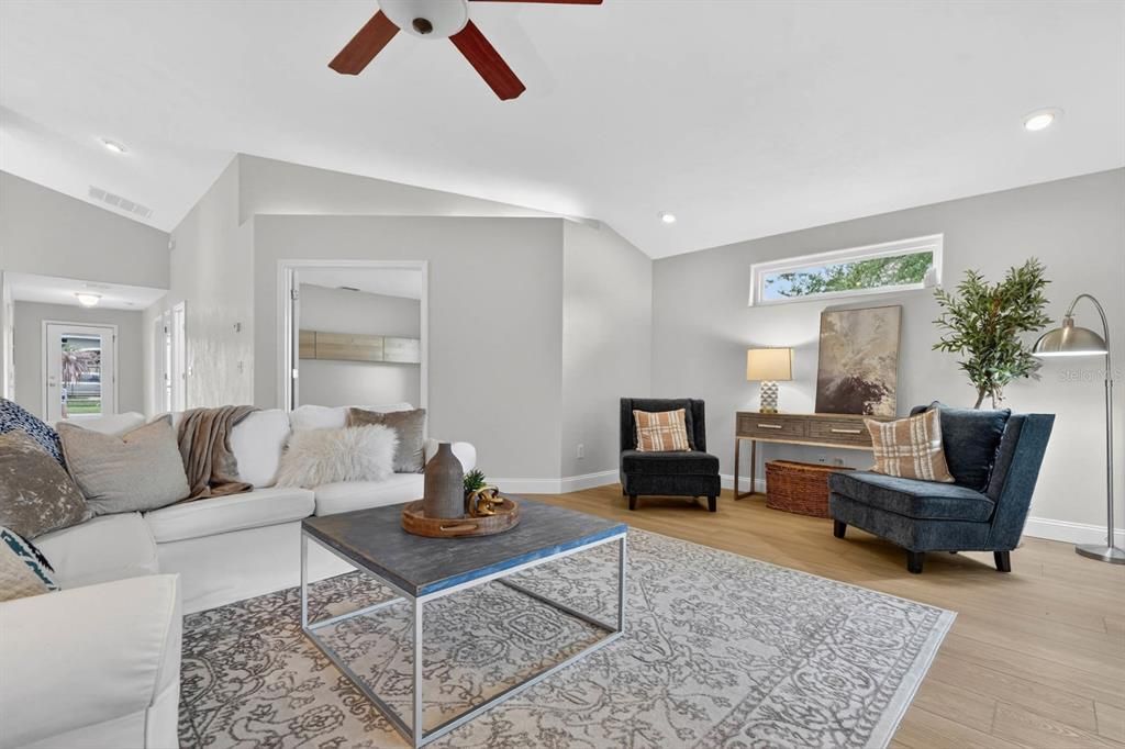 For Sale: $384,900 (3 beds, 2 baths, 1709 Square Feet)