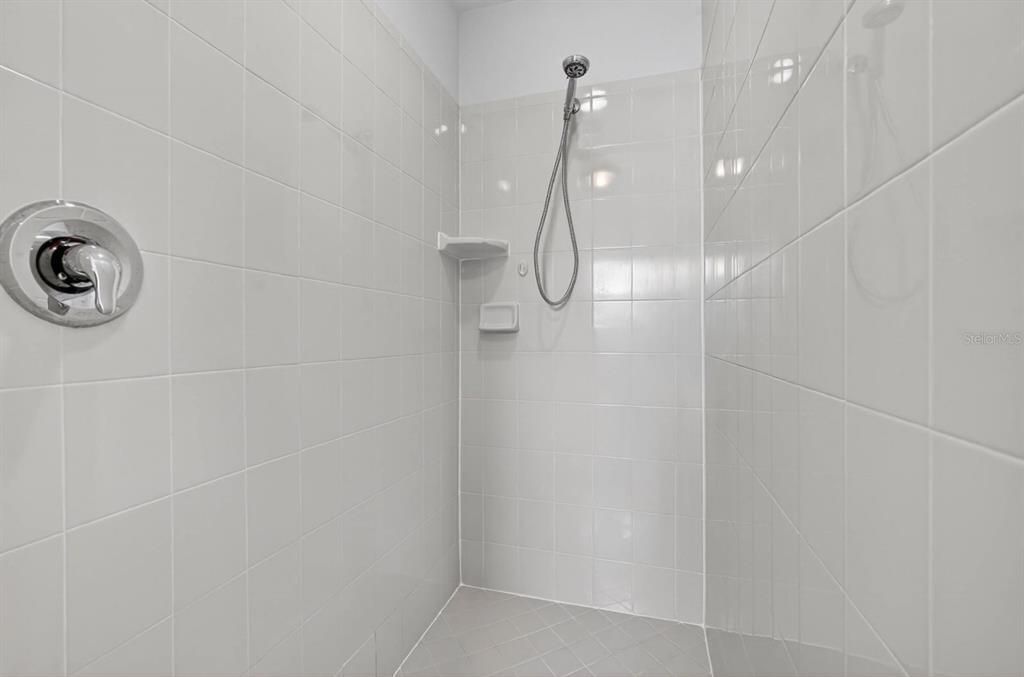 For Sale: $384,900 (3 beds, 2 baths, 1709 Square Feet)