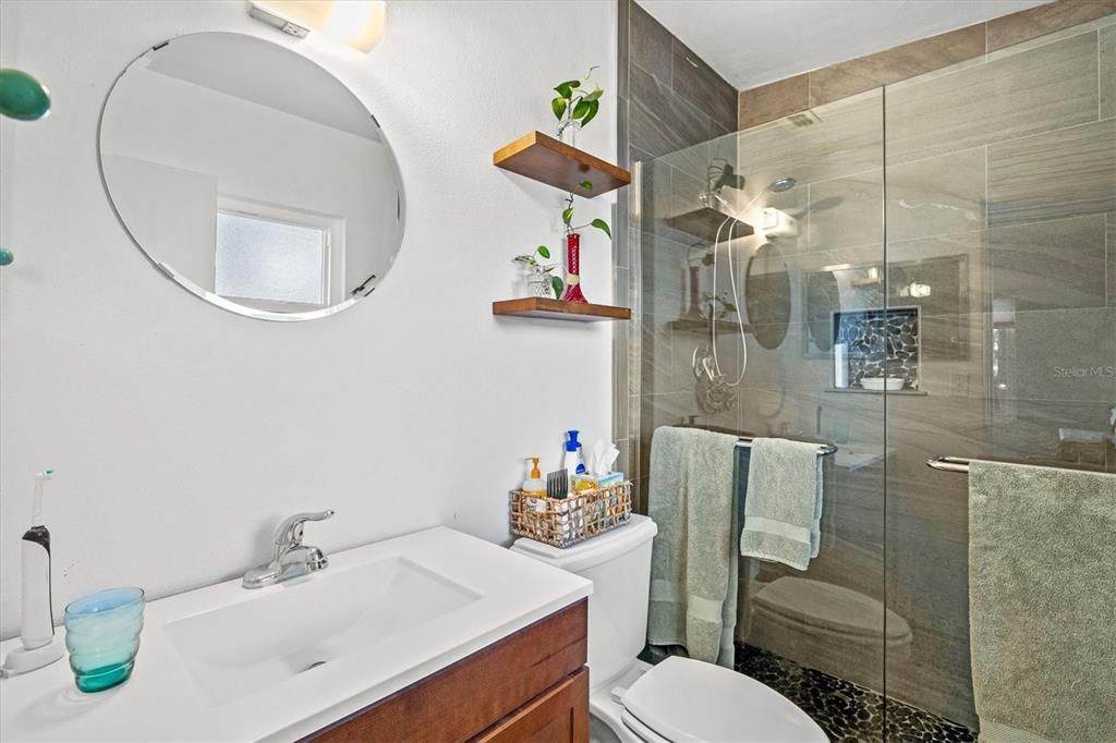 For Sale: $359,000 (3 beds, 2 baths, 1240 Square Feet)