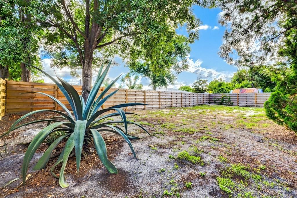 For Sale: $359,000 (3 beds, 2 baths, 1240 Square Feet)