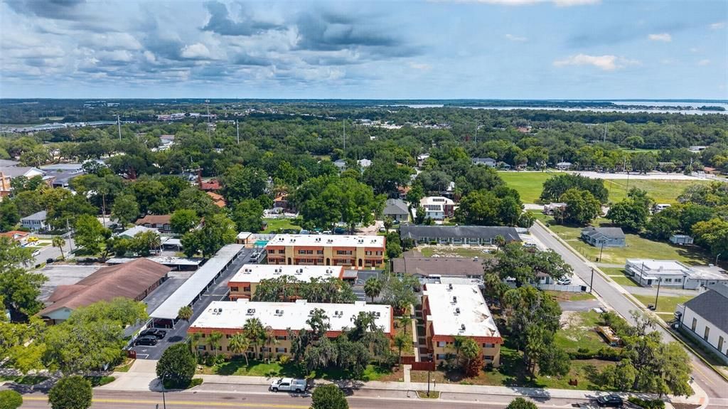 For Sale: $105,000 (2 beds, 2 baths, 938 Square Feet)