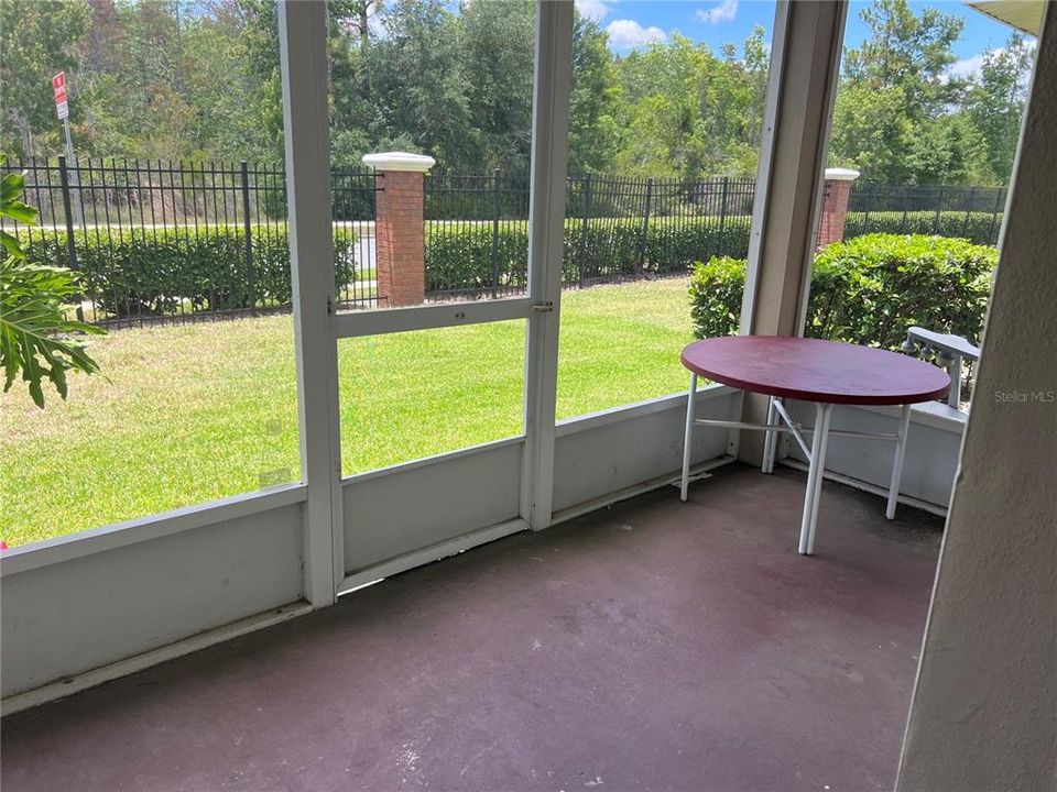 For Rent: $2,150 (3 beds, 2 baths, 1369 Square Feet)