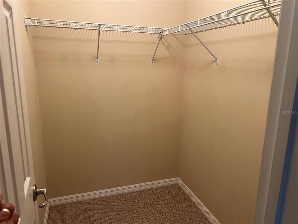 For Rent: $2,150 (3 beds, 2 baths, 1369 Square Feet)