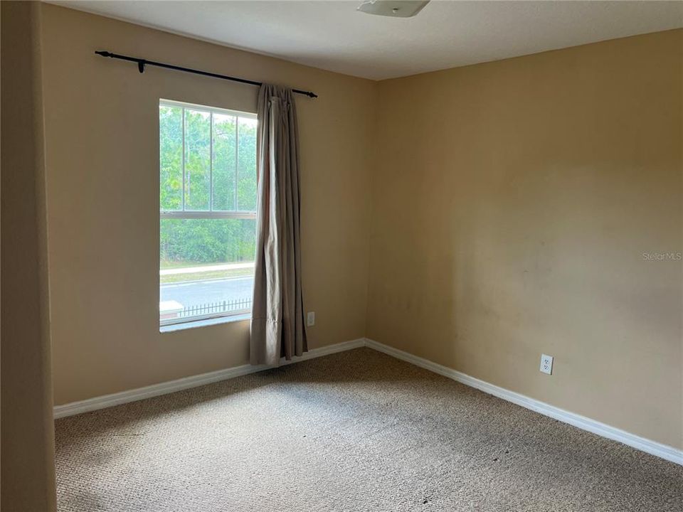 For Rent: $2,150 (3 beds, 2 baths, 1369 Square Feet)