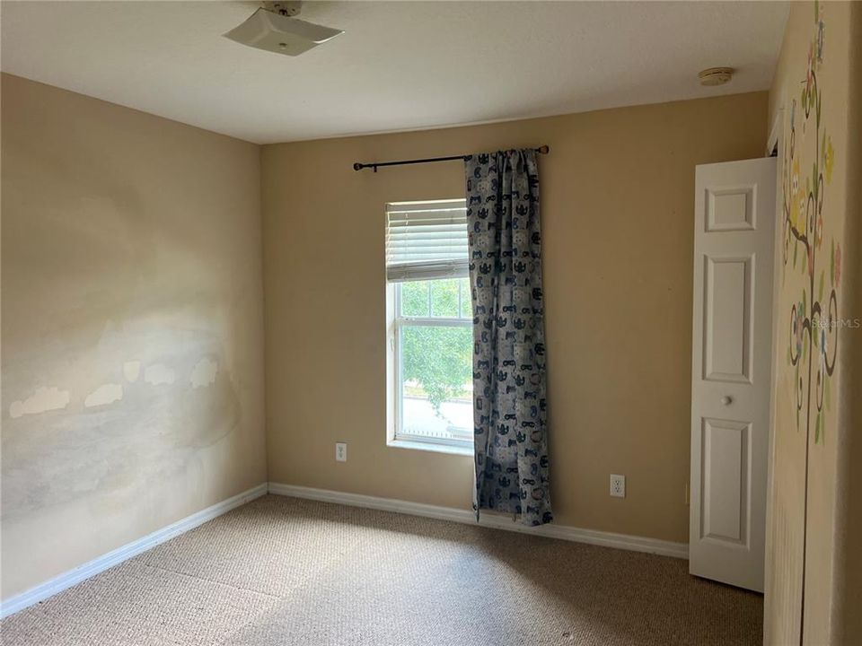 For Rent: $2,150 (3 beds, 2 baths, 1369 Square Feet)