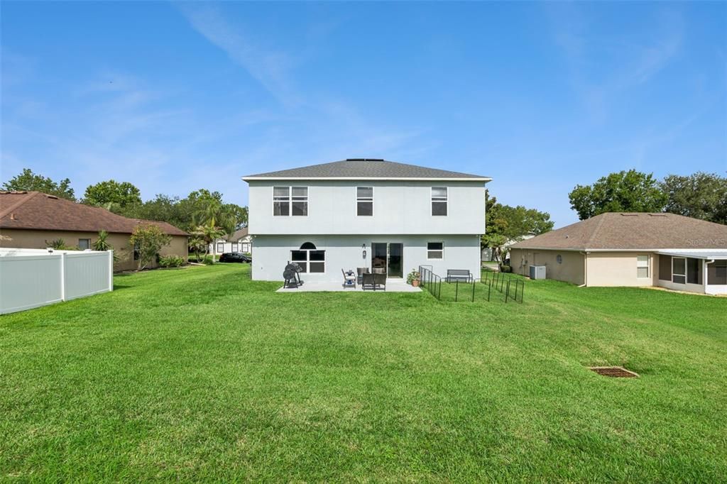 For Sale: $600,000 (5 beds, 3 baths, 2940 Square Feet)