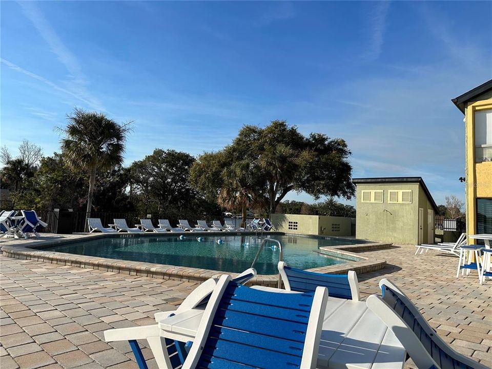 For Rent: $2,000 (3 beds, 2 baths, 1112 Square Feet)
