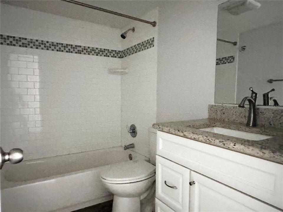 For Rent: $2,000 (3 beds, 2 baths, 1112 Square Feet)