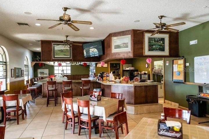 На продажу: $299,900 (3 спален, 2 ванн, 1507 Квадратных фут)