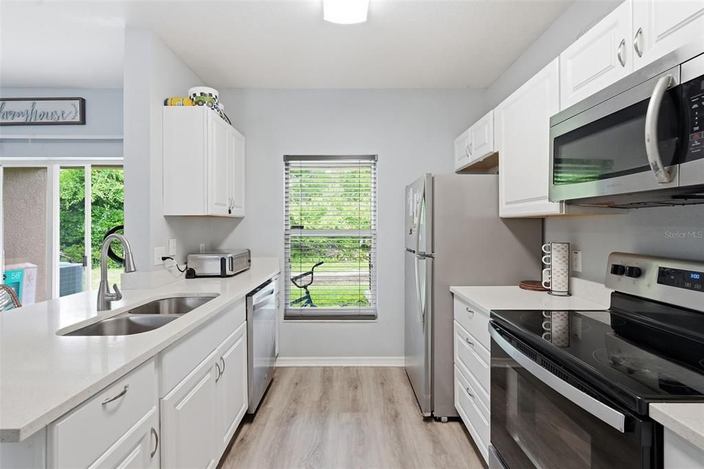 For Sale: $225,000 (2 beds, 2 baths, 1152 Square Feet)