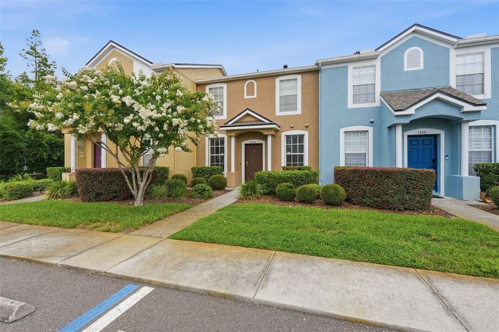 For Sale: $225,000 (2 beds, 2 baths, 1152 Square Feet)