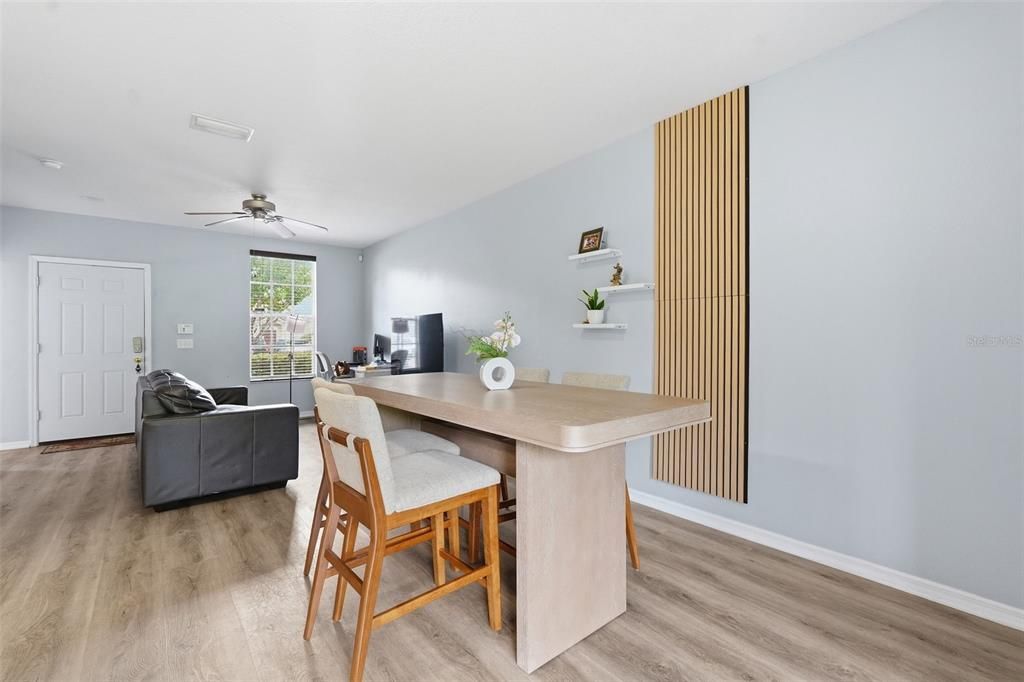 For Sale: $225,000 (2 beds, 2 baths, 1152 Square Feet)
