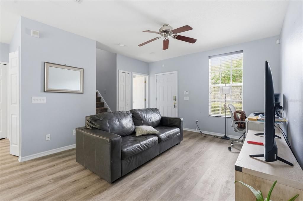 For Sale: $225,000 (2 beds, 2 baths, 1152 Square Feet)