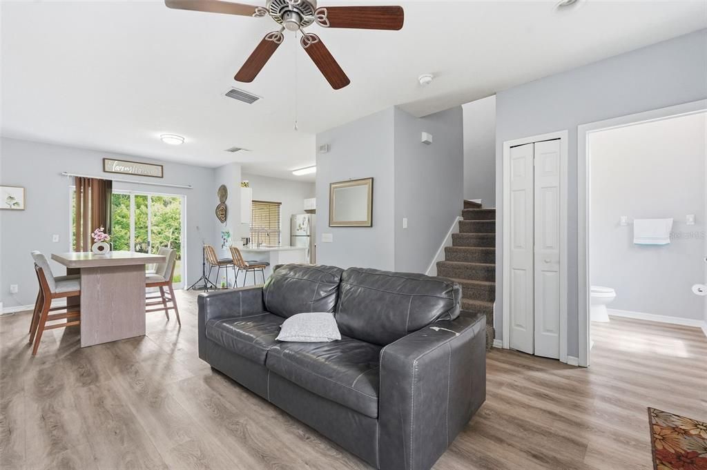 For Sale: $225,000 (2 beds, 2 baths, 1152 Square Feet)