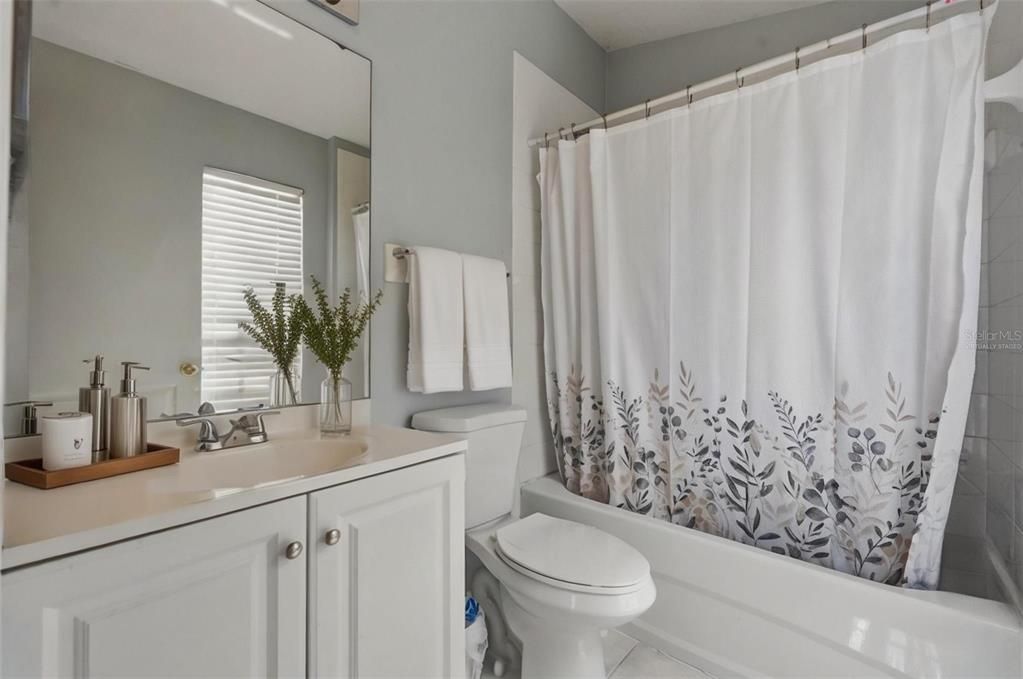 For Sale: $225,000 (2 beds, 2 baths, 1152 Square Feet)