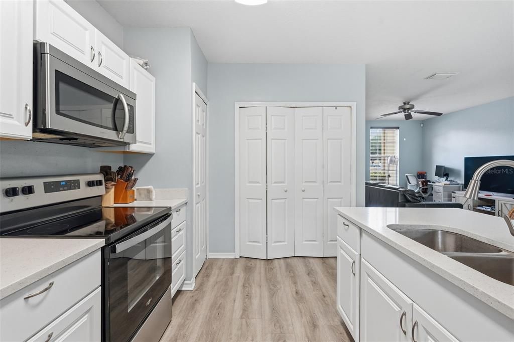 For Sale: $225,000 (2 beds, 2 baths, 1152 Square Feet)