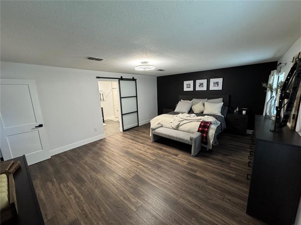 For Rent: $3,300 (3 beds, 2 baths, 2276 Square Feet)