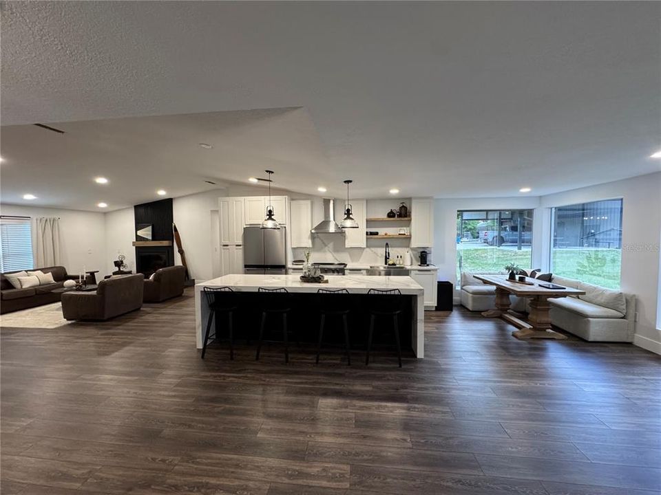 For Rent: $3,300 (3 beds, 2 baths, 2276 Square Feet)