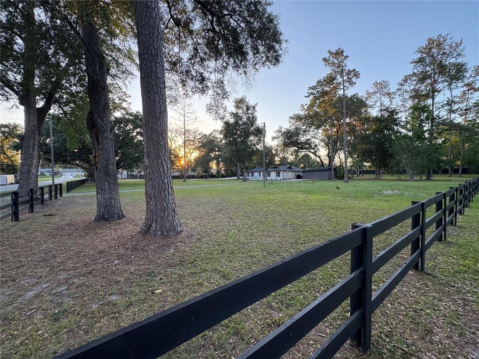 For Rent: $3,300 (3 beds, 2 baths, 2276 Square Feet)