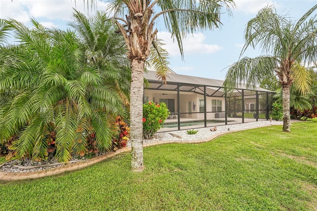For Sale: $635,000 (4 beds, 3 baths, 2740 Square Feet)