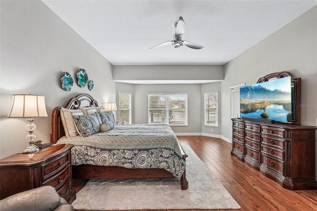 For Sale: $635,000 (4 beds, 3 baths, 2740 Square Feet)