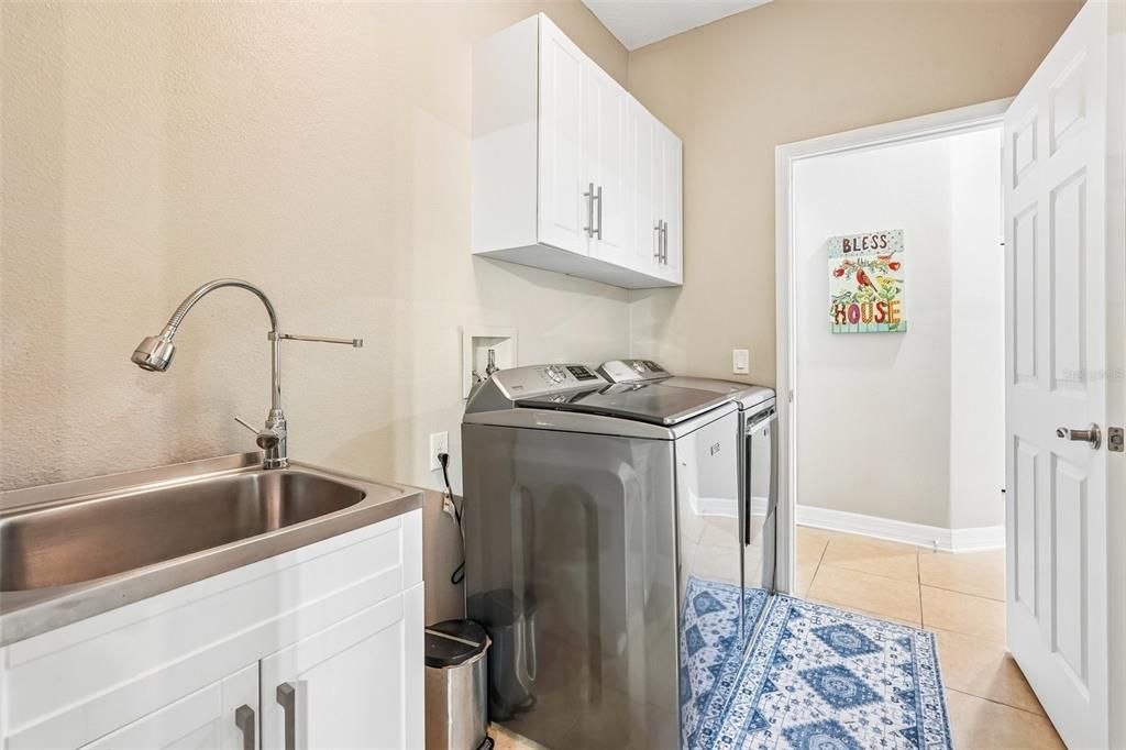 For Sale: $635,000 (4 beds, 3 baths, 2740 Square Feet)