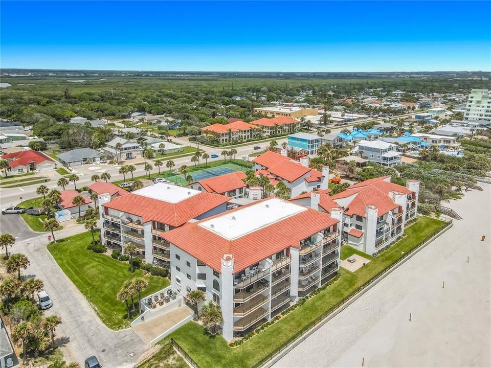 For Sale: $789,900 (3 beds, 2 baths, 1488 Square Feet)