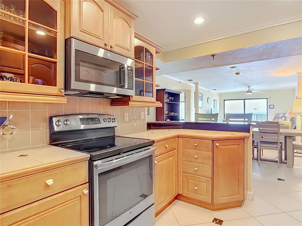 For Sale: $789,900 (3 beds, 2 baths, 1488 Square Feet)
