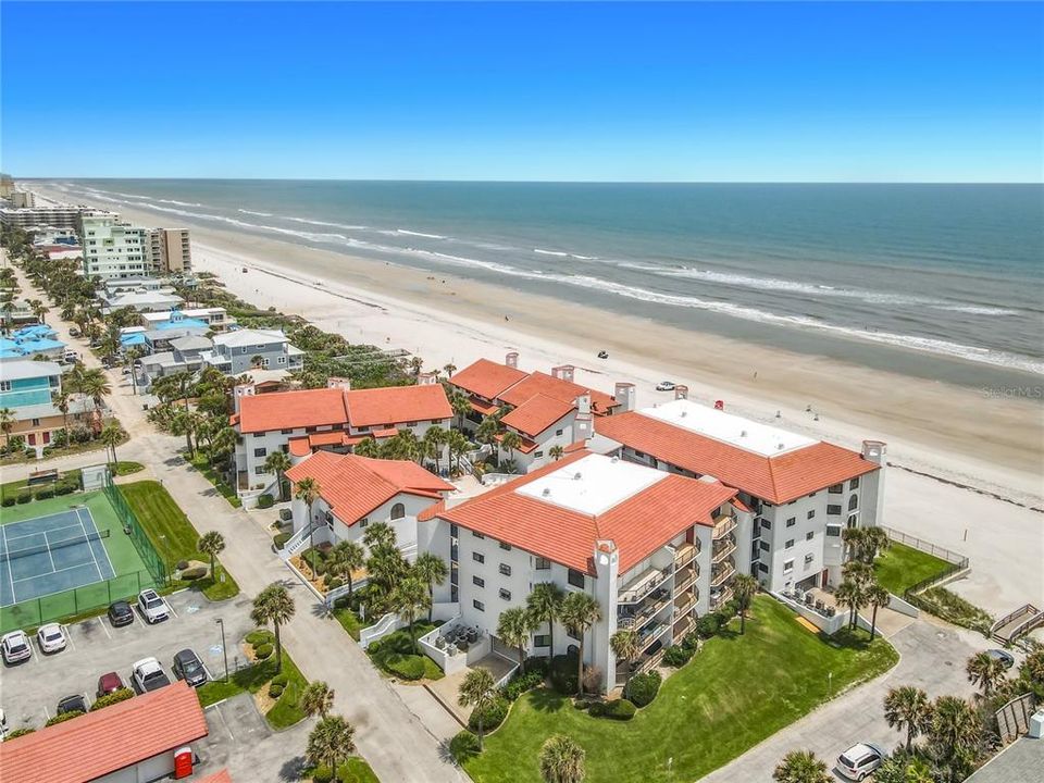 For Sale: $789,900 (3 beds, 2 baths, 1488 Square Feet)