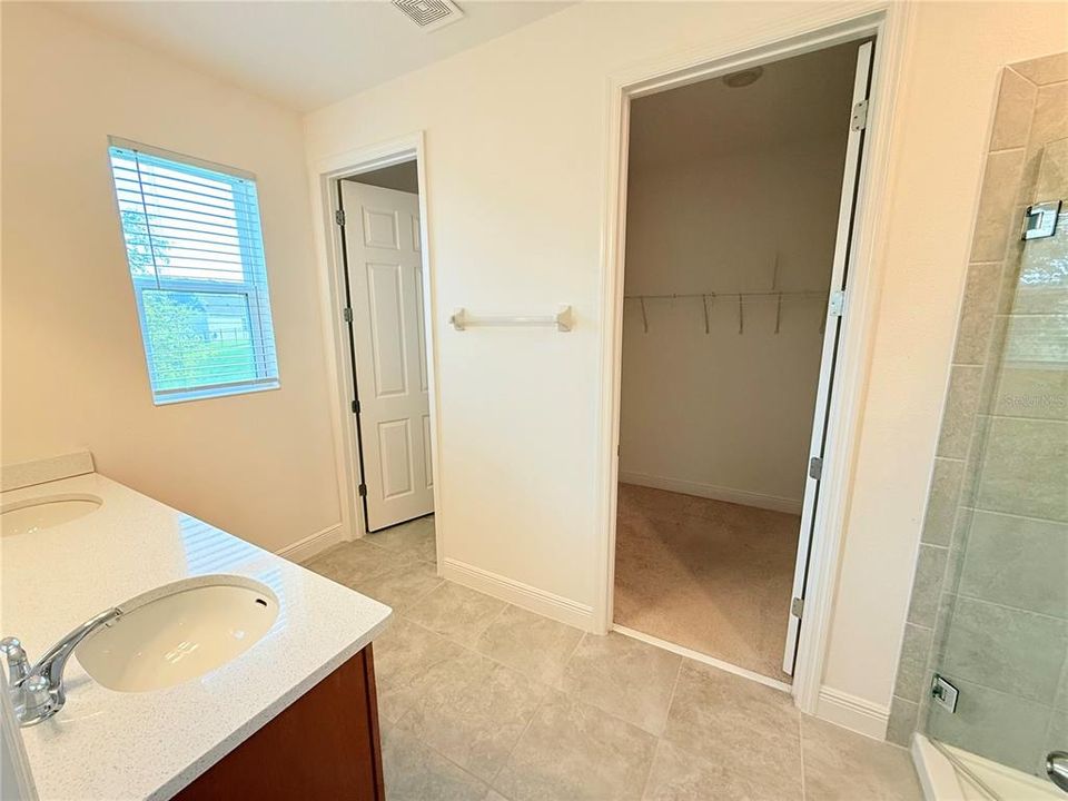 For Rent: $2,699 (4 beds, 3 baths, 2492 Square Feet)