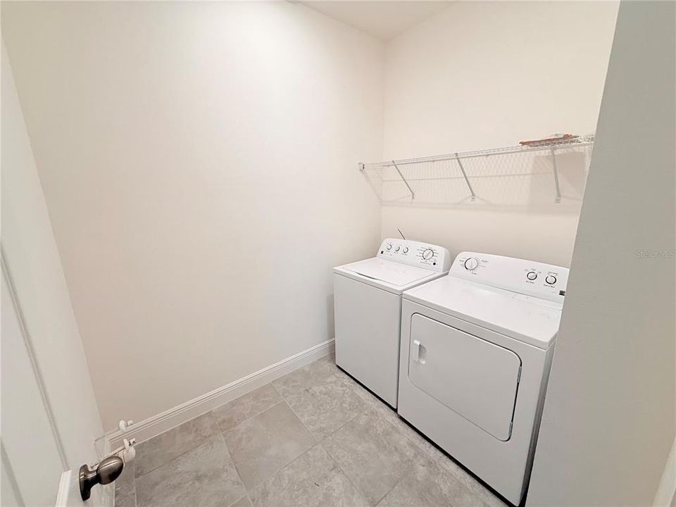 For Rent: $2,699 (4 beds, 3 baths, 2492 Square Feet)