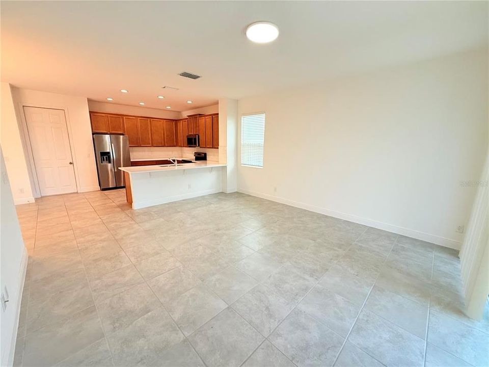 For Rent: $2,699 (4 beds, 3 baths, 2492 Square Feet)