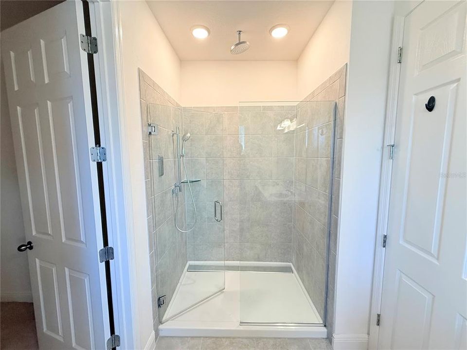 For Rent: $2,699 (4 beds, 3 baths, 2492 Square Feet)