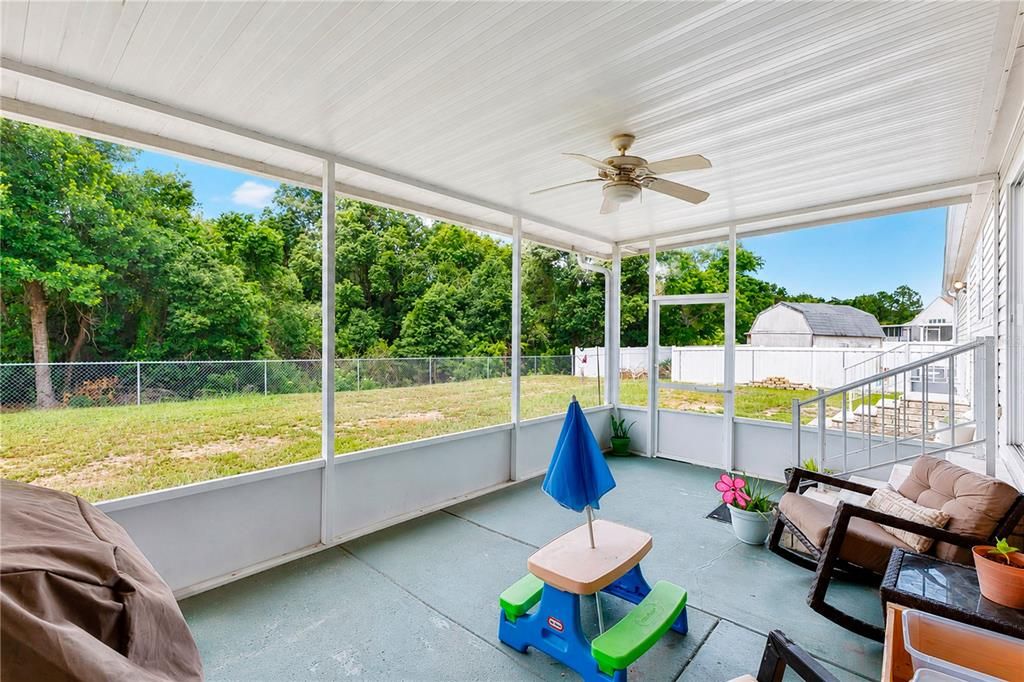 For Sale: $260,000 (4 beds, 2 baths, 2240 Square Feet)