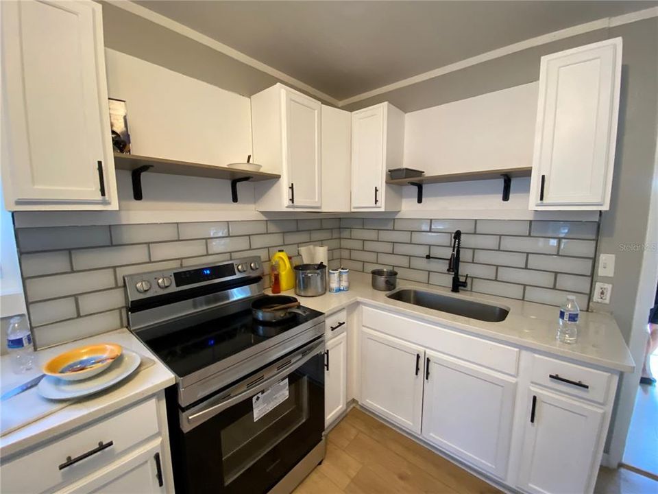 В аренду: $2,295 (3 спален, 2 ванн, 1203 Квадратных фут)