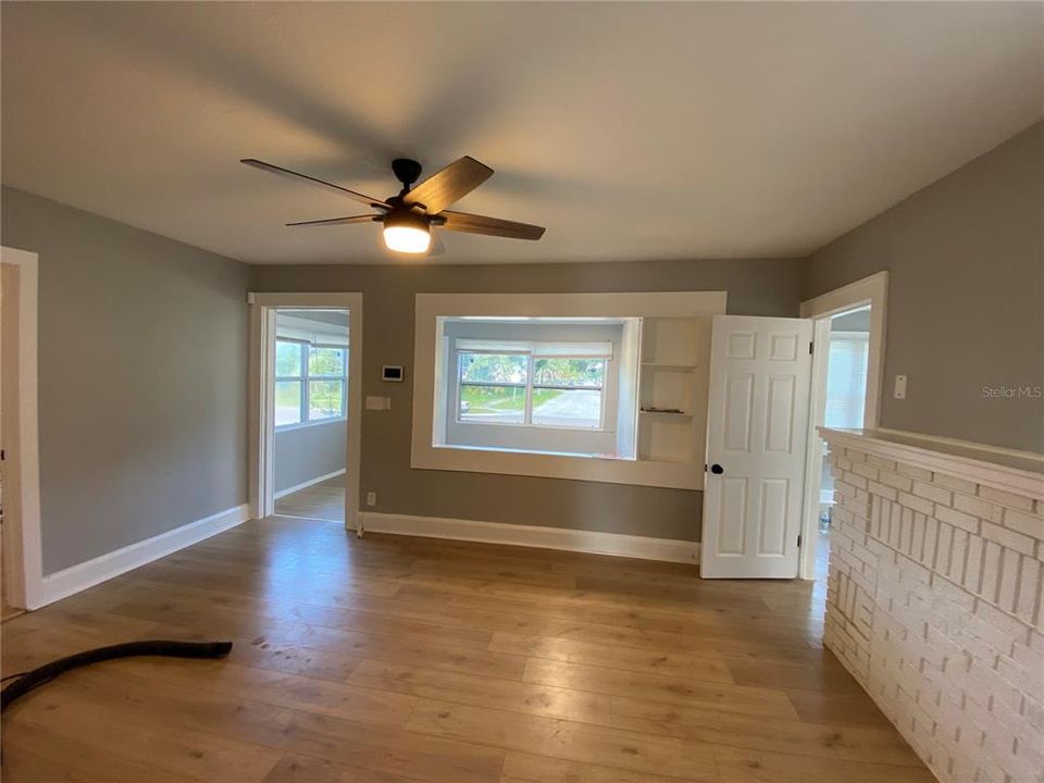 В аренду: $2,295 (3 спален, 2 ванн, 1203 Квадратных фут)