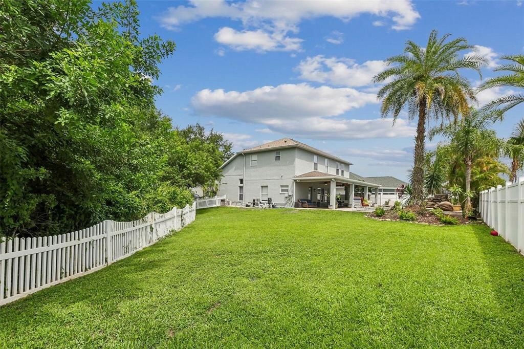 For Sale: $799,000 (6 beds, 3 baths, 2734 Square Feet)