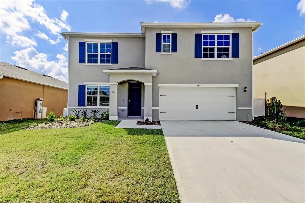 For Sale: $399,900 (5 beds, 3 baths, 2696 Square Feet)